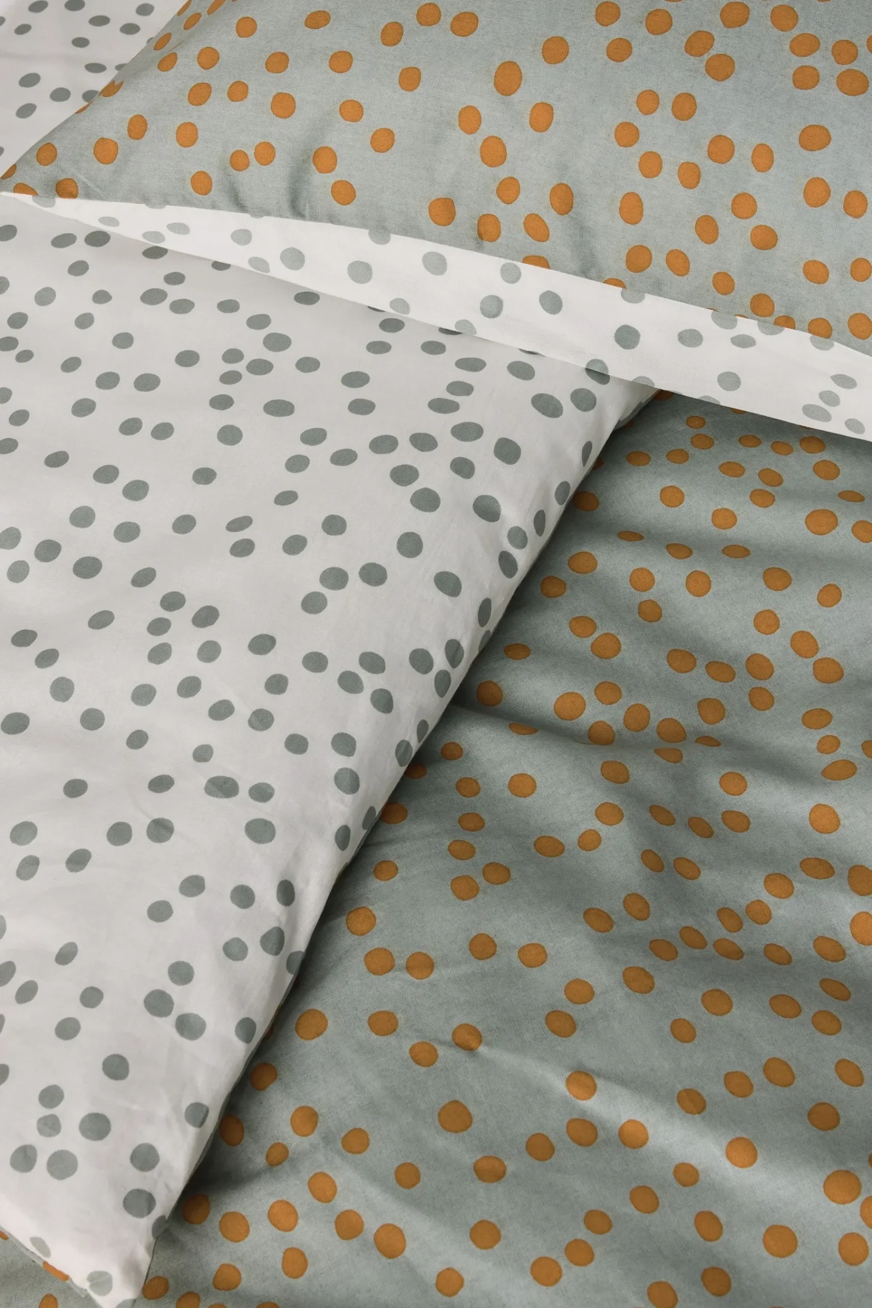 100% Cotton 180 Thread Count Dotty Duvet Cover and Pillowcase Set*MADE.COM Best Sale
