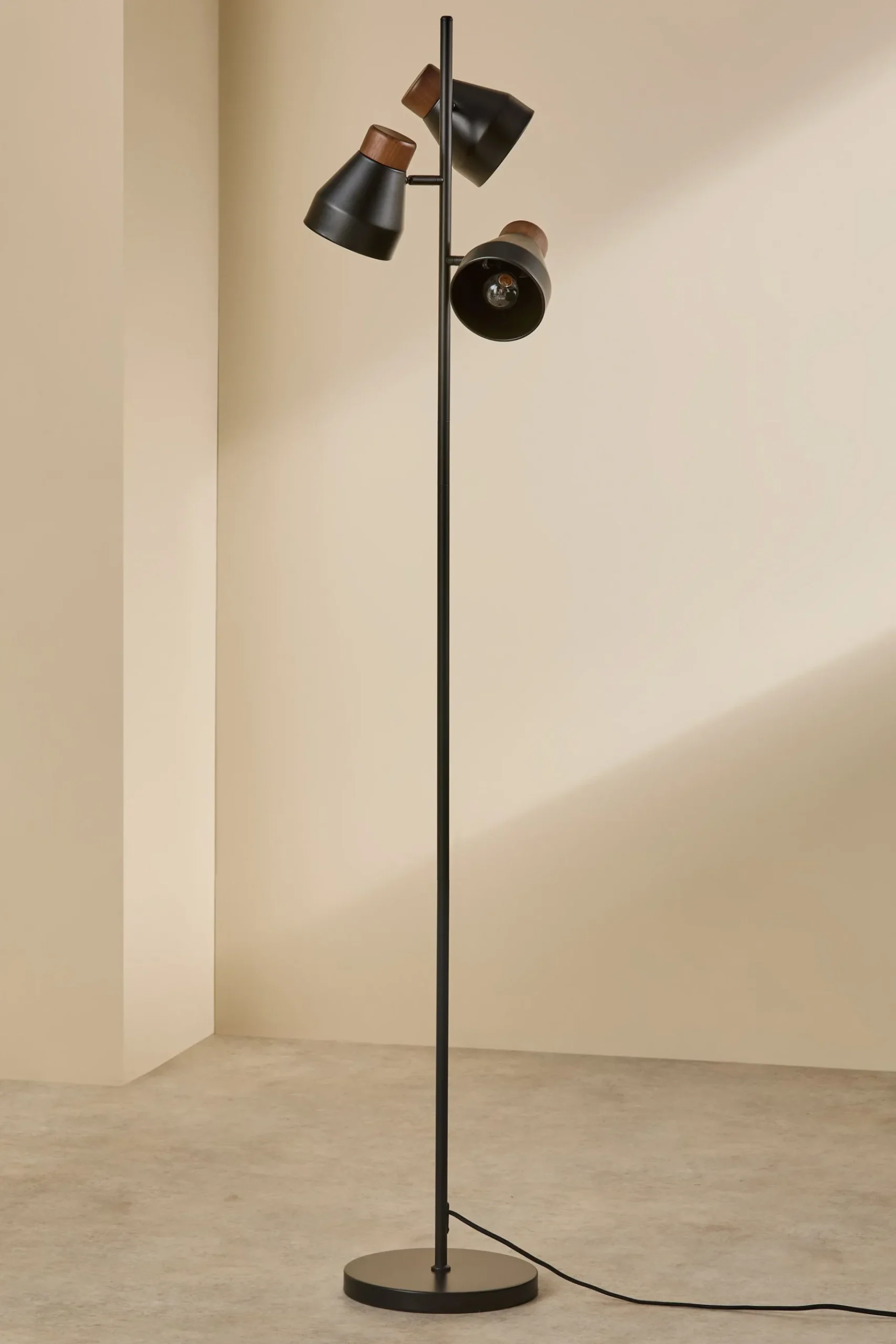 Albert Floor Lamp*MADE.COM Flash Sale
