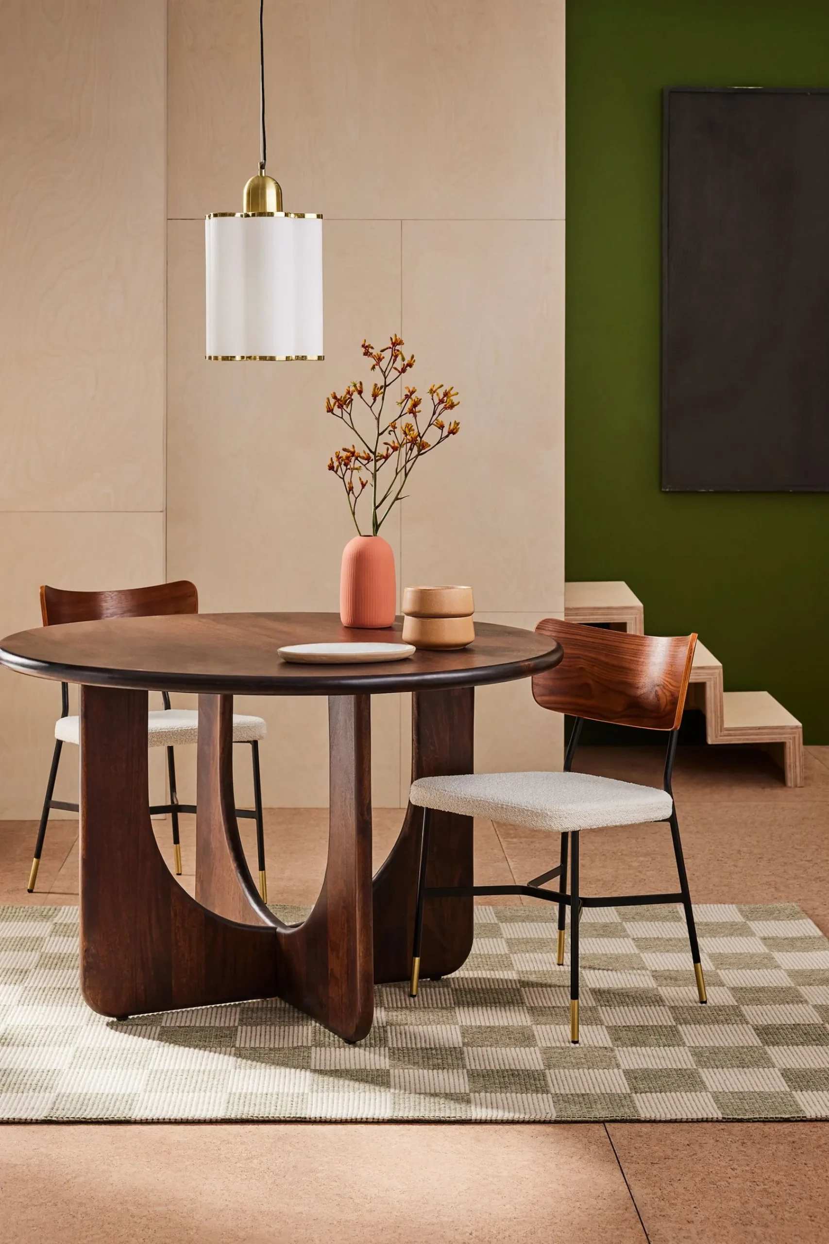 Arlo 4 Seater Round Dining Table*MADE.COM Store