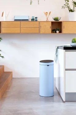 New 30L Touch Bin*Brabantia Store