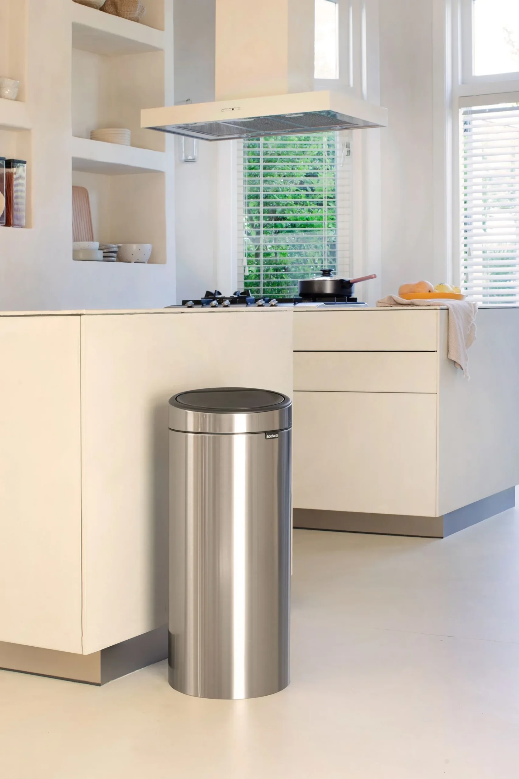 New 30L Touch Bin*Brabantia Store