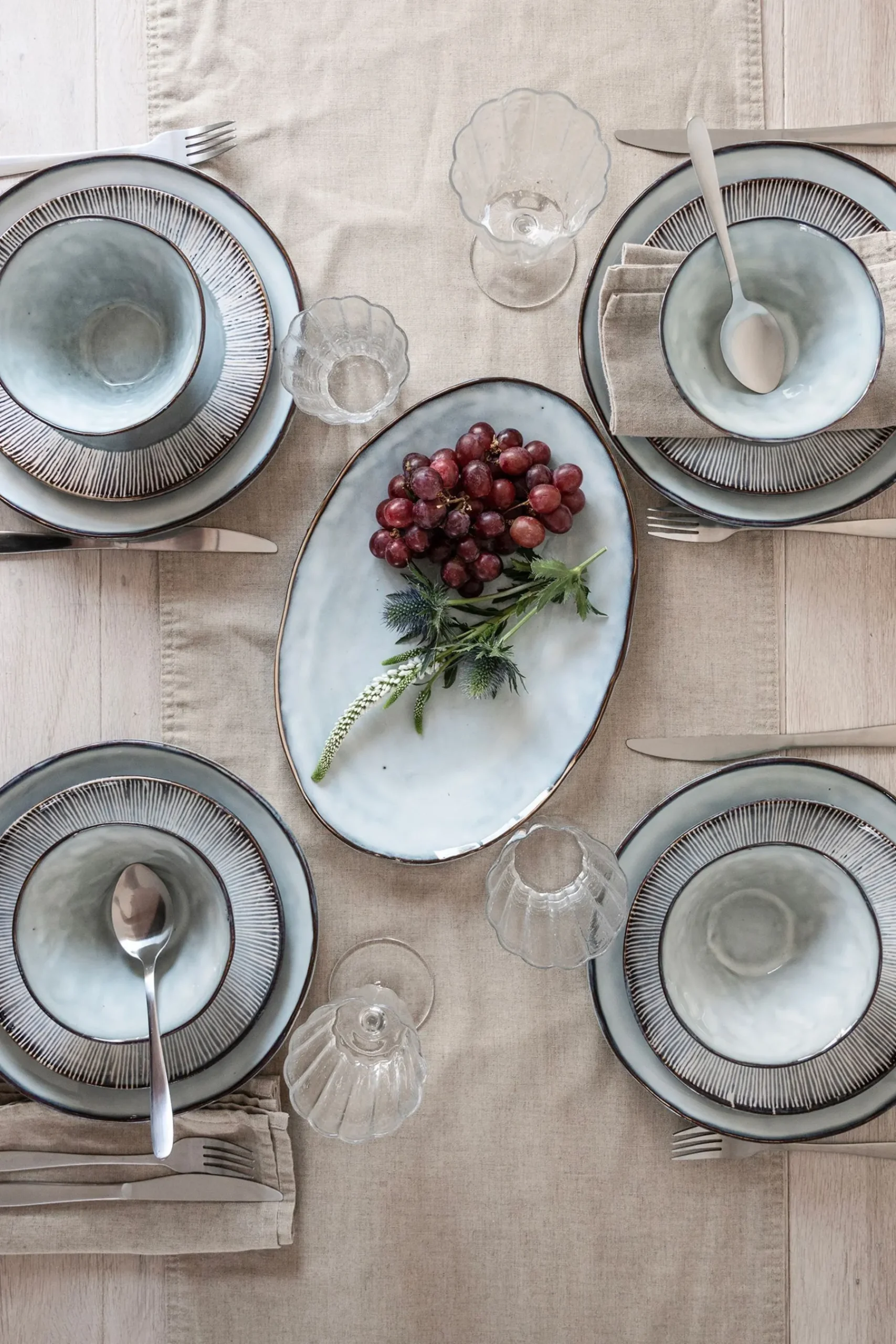 12 Piece Organic Dinner*Dutch Rose Flash Sale