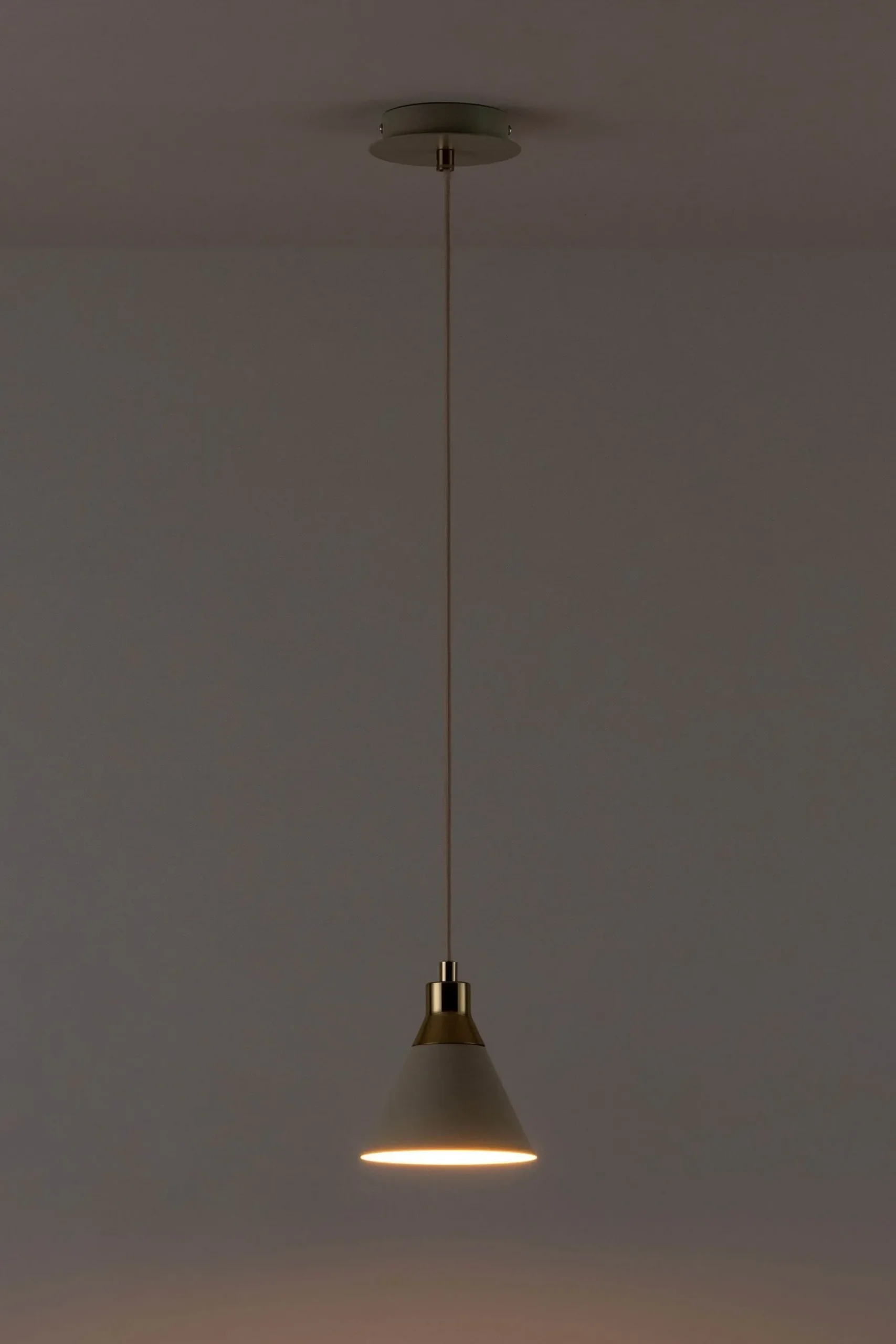 Cone Pendant Ceiling Light*Houseof. Fashion