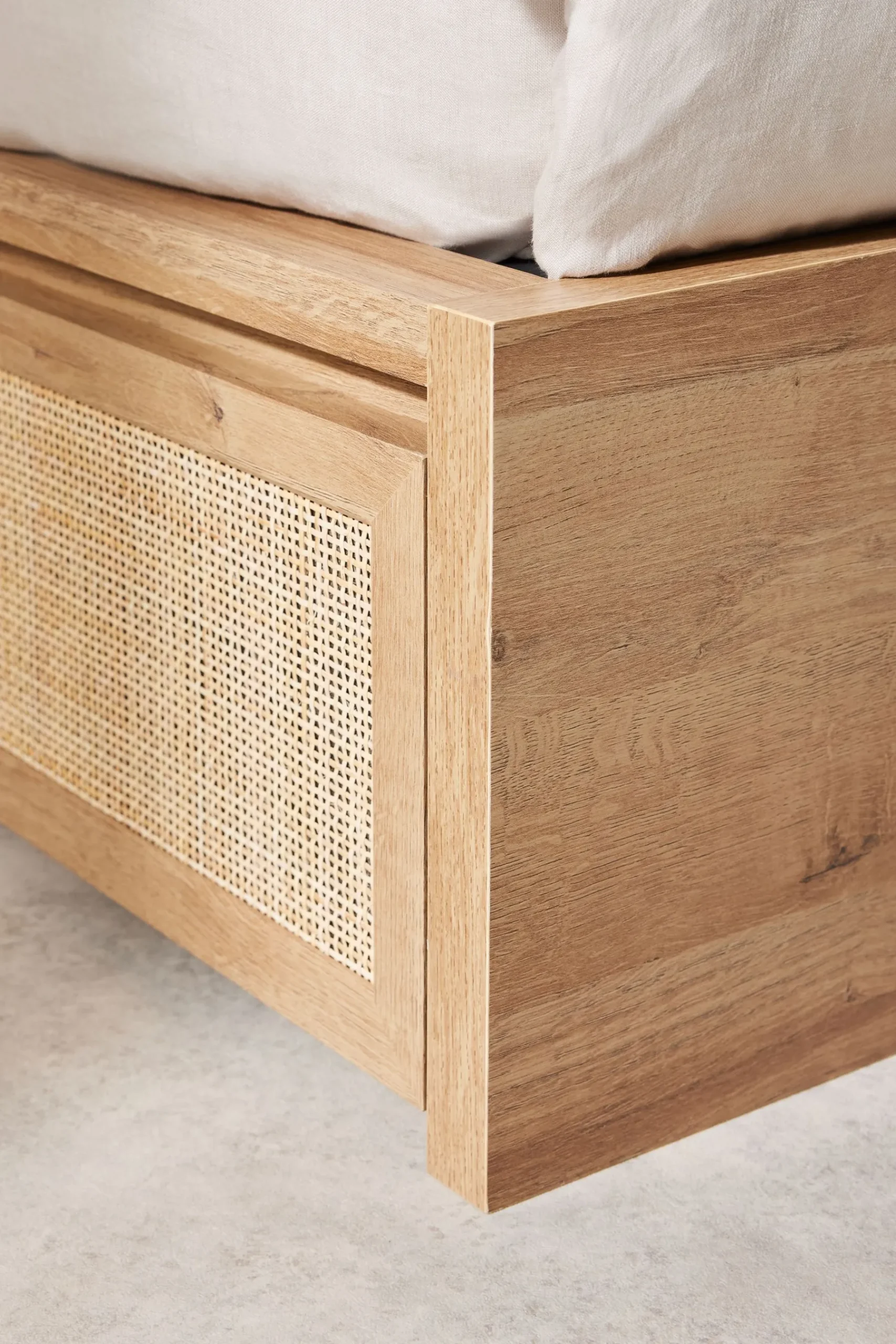 Pavia Storage Bed*MADE.COM Fashion