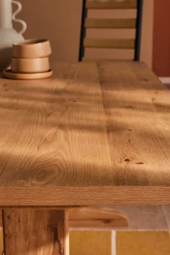 Quinn Dining Table*MADE.COM Sale