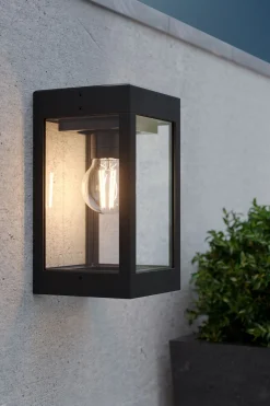 Dorchester Wall Light*SolarCentre Best