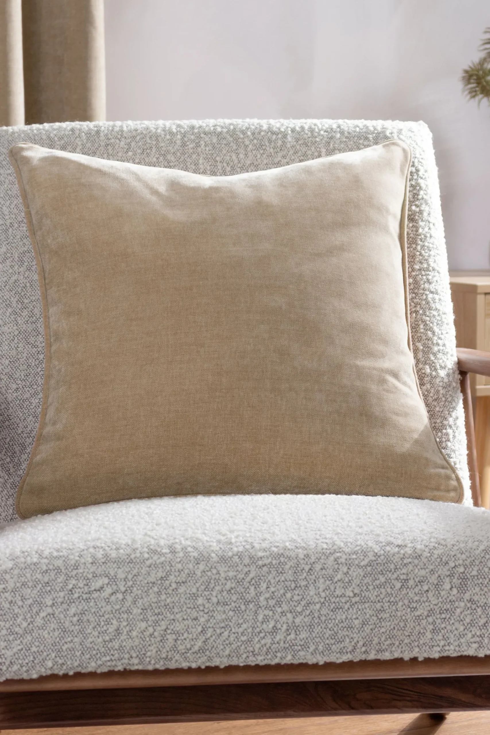Heavy Chenille Velvet Reversible Piped Cushion*Yard Discount