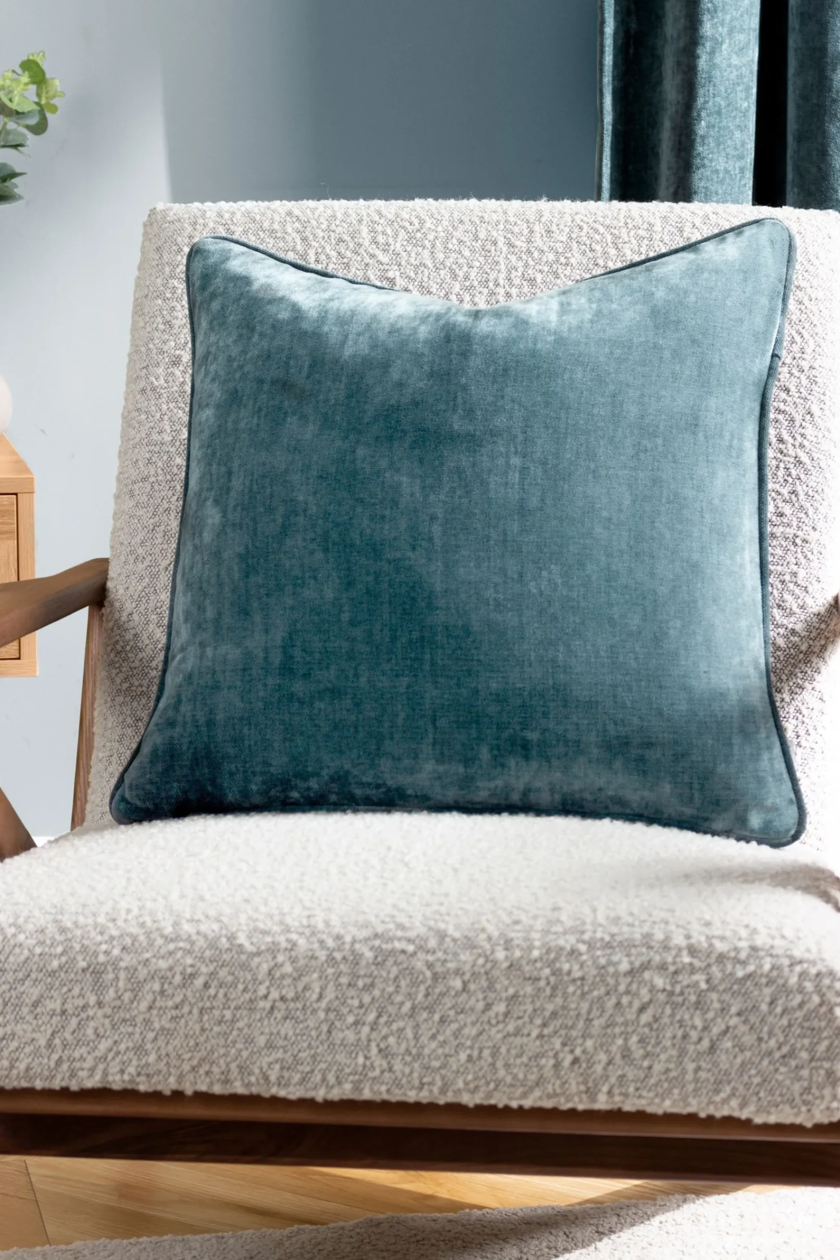 Heavy Chenille Velvet Reversible Piped Cushion*Yard Discount