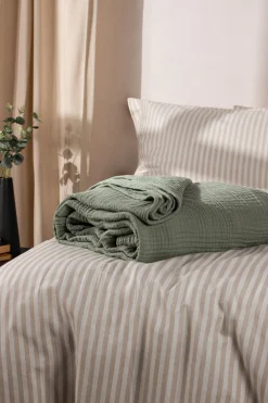 Lark 4 Layer Muslin Crinkle 100% Cotton Throw*Yard Clearance
